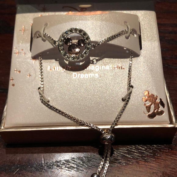 Disney silver plated Mickey bracelet NWT - Picture 2 of 7